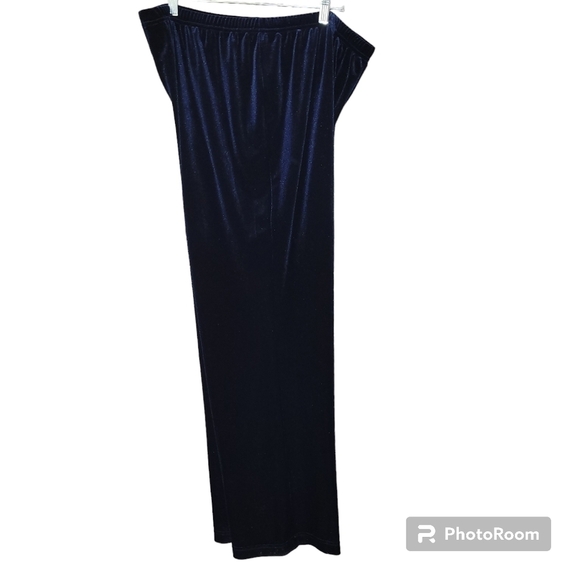 + Blue Velour lounge pants plus size - Picture 2 of 6